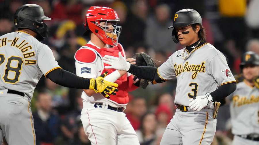 Pirates rookie Bae shines against Red Sox in Pittsburgh win