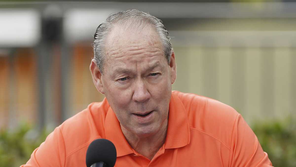 Astros owner doesn't think he should be punished for signstealing