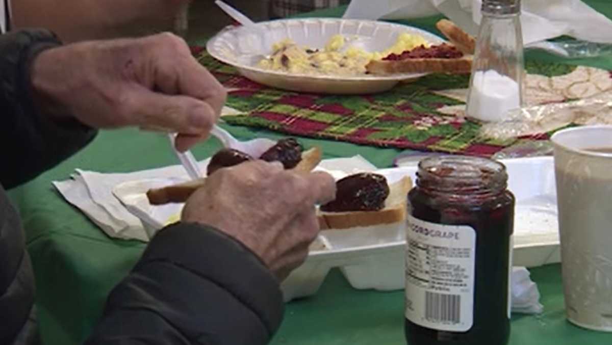 Jimmie Hale Mission in Birmingham serves annual Christmas meals