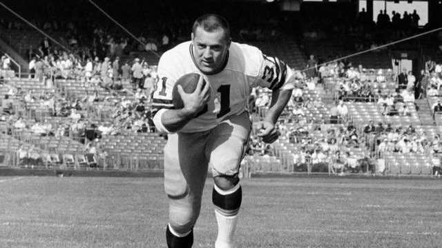 Jim Taylor, Fierce Fullback for Mighty Packers, Dies at 83 - CBS San  Francisco