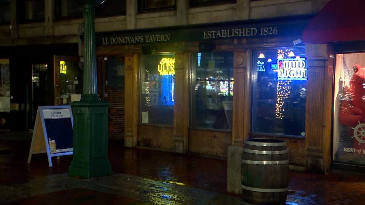 Man attacked outside Faneuil Hall restaurant suffers serious neck injury