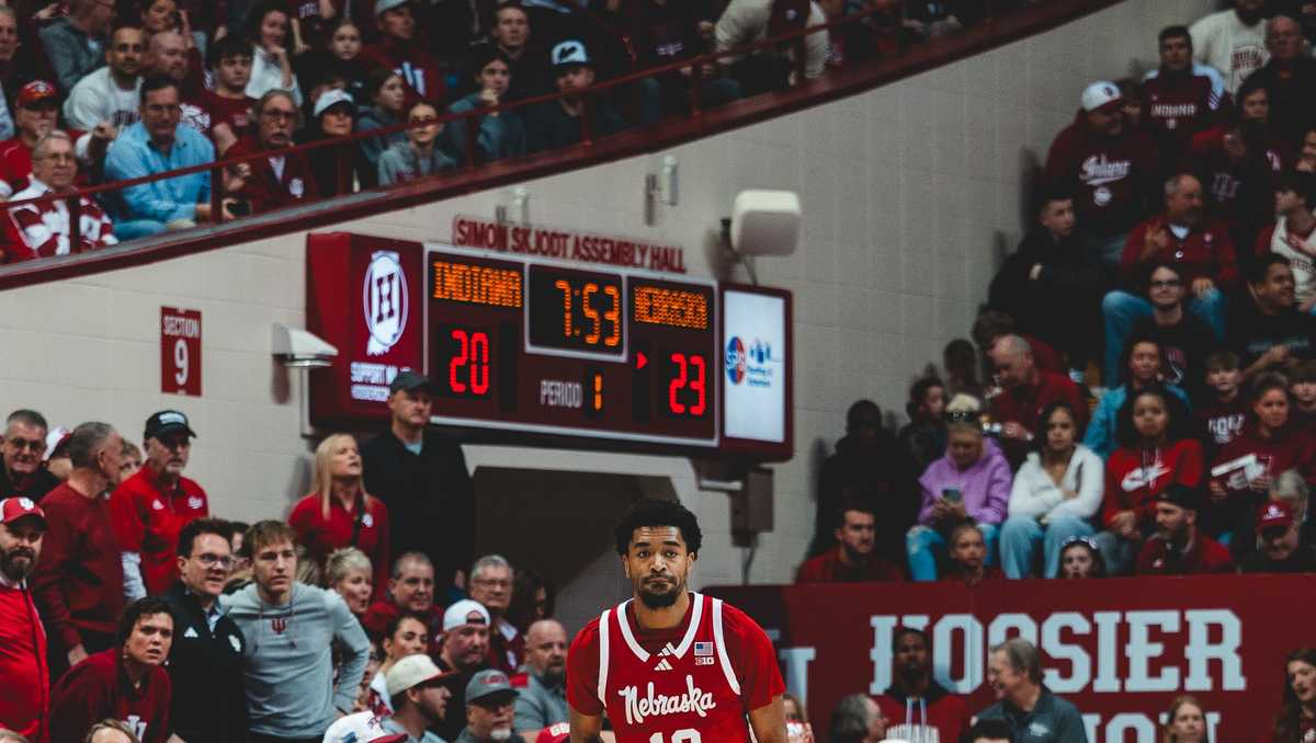 Nebraska men's basketball continues its undefeated streak after rallying back to take down Indiana