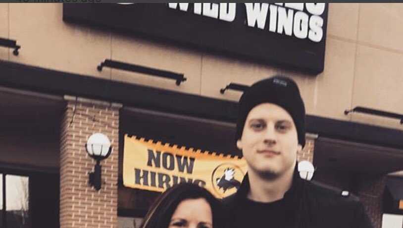 Joe Burrow's Girlfriend: 5 Things to Know About Olivia Holzmacher