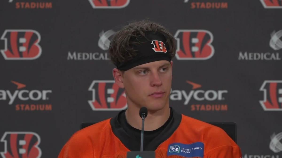 Joe Burrow Wears Wrong Jersey To Press Conference (VIDEO)