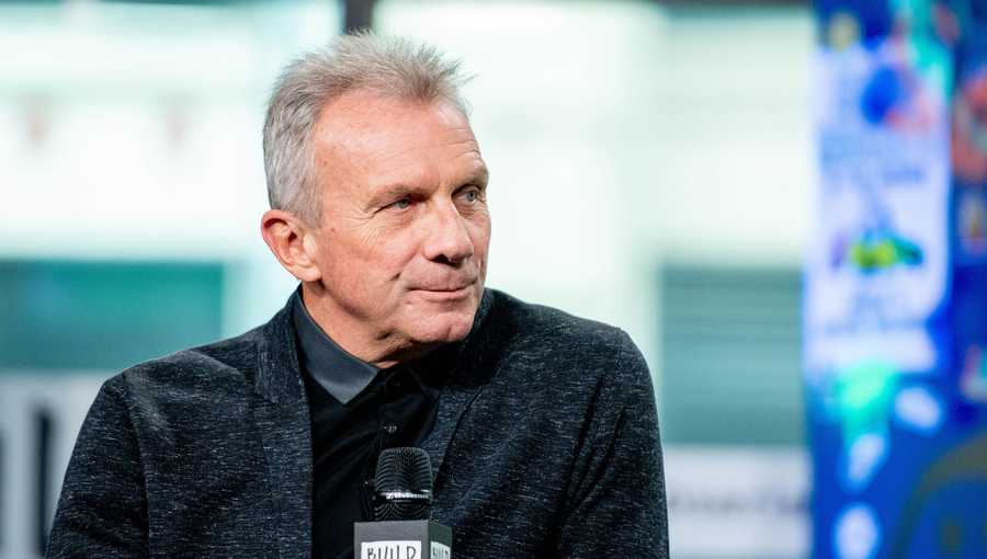 Legendary NFL quarterback Joe Montana and his wife confronted a woman suspected of trying to kidnap their grandchild Saturday, according to the Los Angeles County Sheriff's Department.