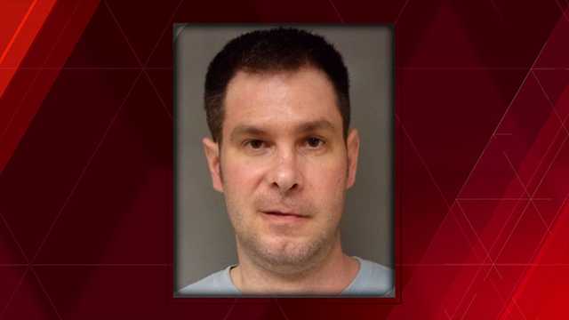 Police: Mass. man uses bear spray on people outside NH restaurant - Vimarsana News