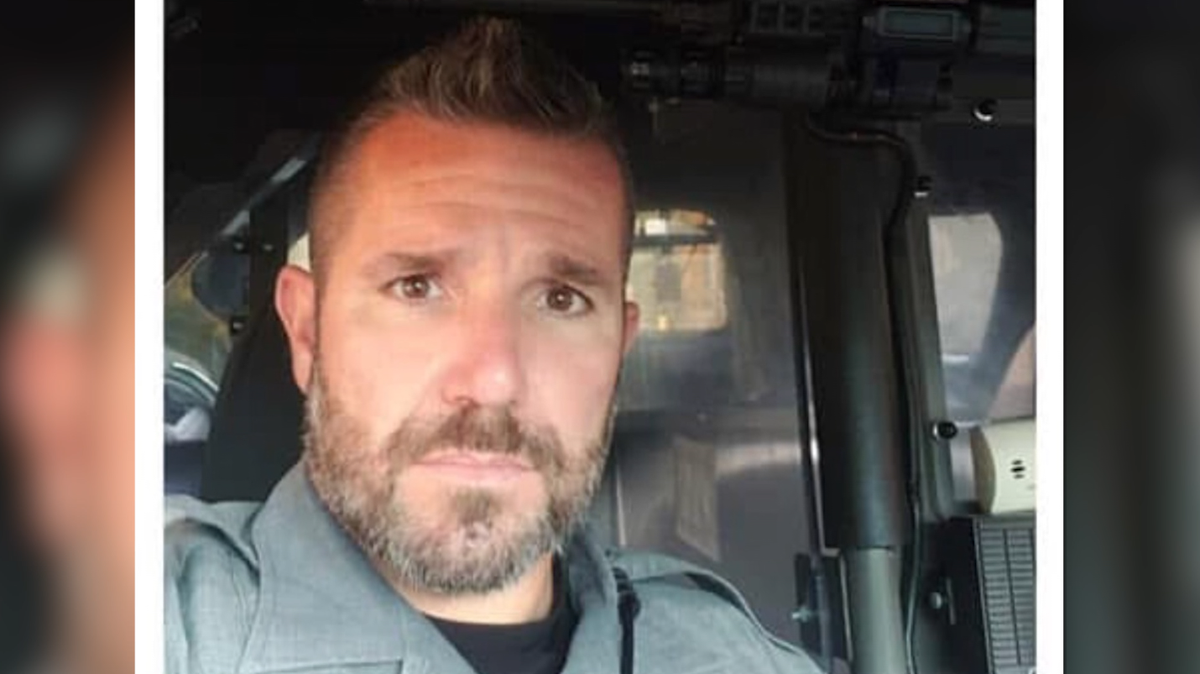 Seabrook NH police officer charged with possession of child sex abuse ...