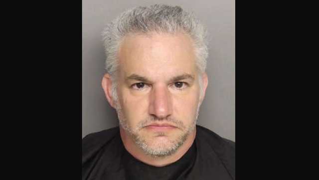 South Carolina: Teacher charged with exposing himself in Walmart - Vimarsana News