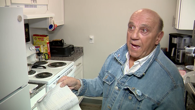 Scammers steal $300 from 70-year-old man's SNAP account - Vimarsana News