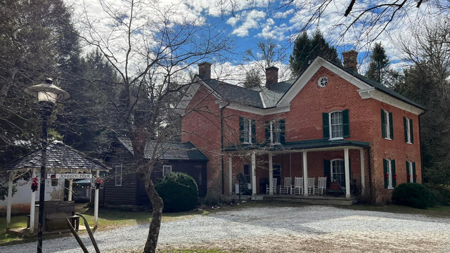 Christmas tours offered at historic North Carolina farm - Vimarsana News
