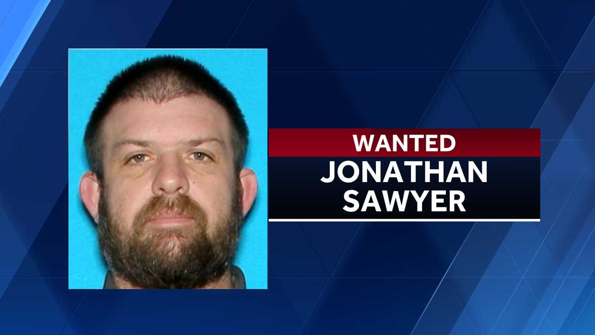 sarpy-county-deputies-searching-for-escaped-man-after-standoff