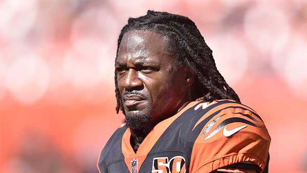 Bengals decline option on Adam Jones' contract, making him free agent