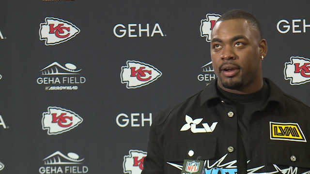 Kansas City Chiefs presser ends with falling ceiling tile - Vimarsana News