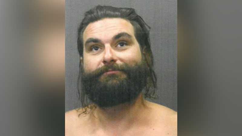 Man arrested for exposing himself on beach