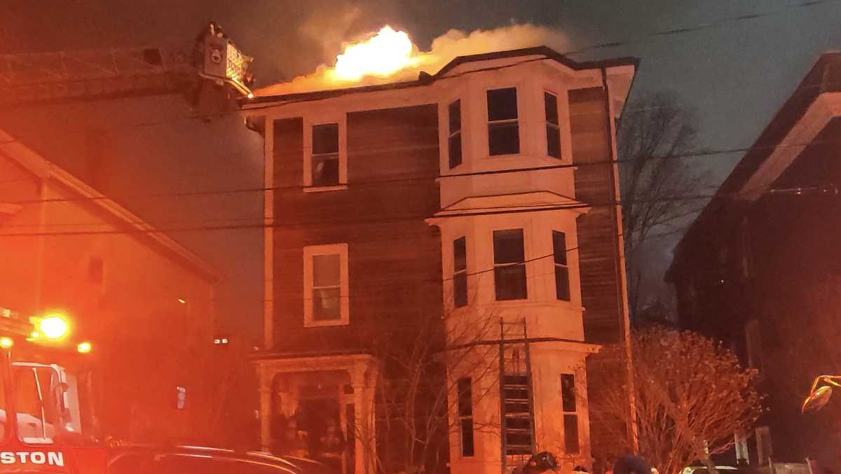 Firefighters battle early morning blaze in Jamaica Plain triple-decker
