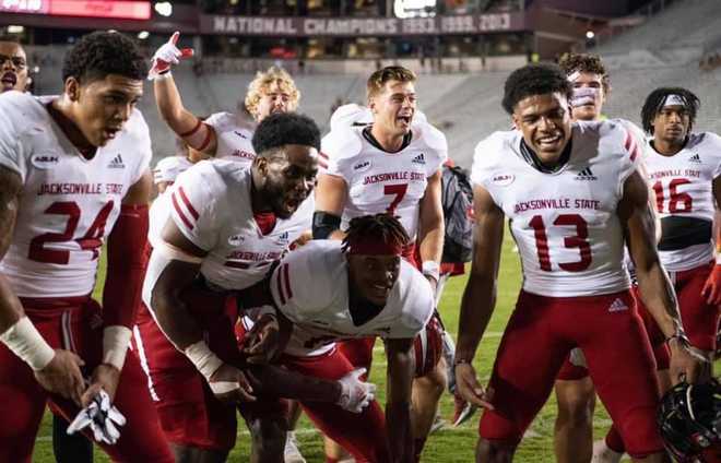 WATCH: Jacksonville State stuns Florida State with 59-yard last