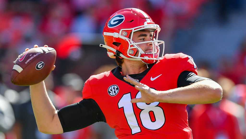 Georgia quarterback J.T. Daniels entering transfer portal, Stetson Bennett  announces he's staying with Bulldogs