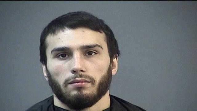 South Carolina: Clemson bar beer bottle assault wanted man - Vimarsana News