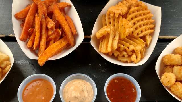 New Cincinnati restaurant serves creative French fry dishes - Vimarsana News
