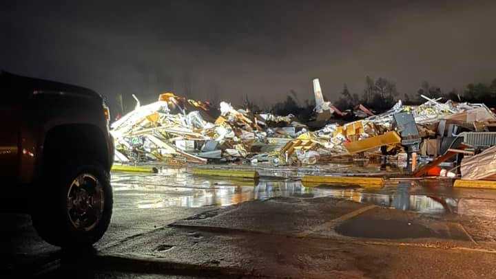 pics Pictures Of Birmingham Alabama Tornado tornado leaves significant damage in