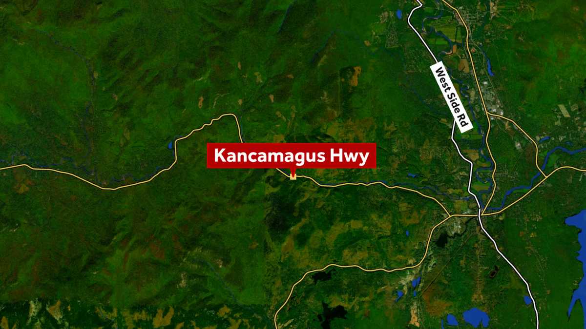 Multiple people seriously injured after crash on Kancamagus Highway in Albany, authorities say