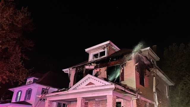 8 adults displaced from home following fire in Kansas City - Vimarsana News
