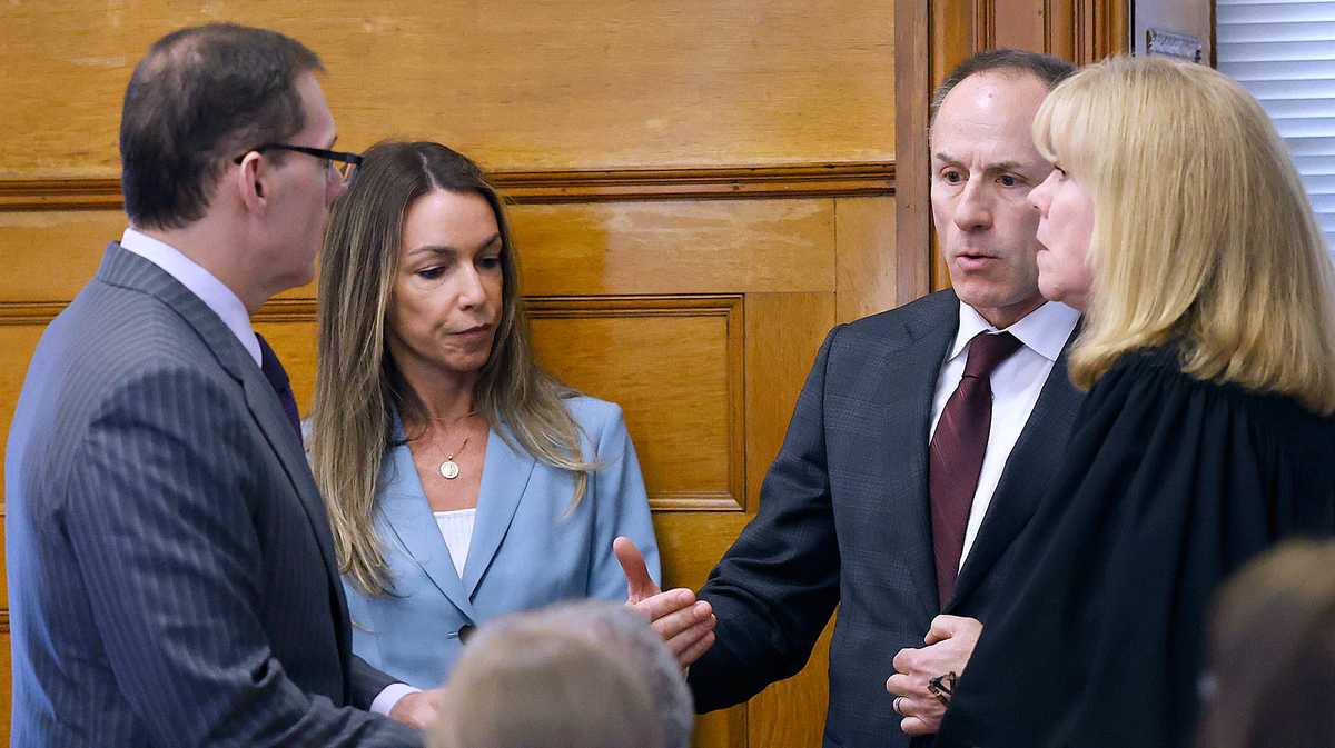 Karen Read Prosecutor, Investigator Testify in Separate Murder Case Hearing