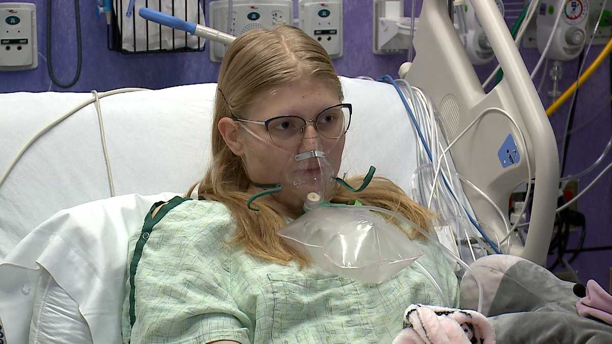 14-year-old girl hopeful for lung transplant to keep singing