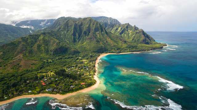 US Navy: 4 die in Hawaii crash of contractor's helicopter - Vimarsana News