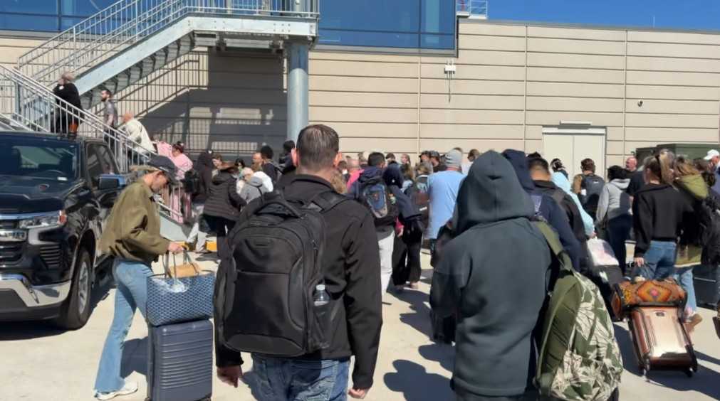 Kansas City International Airport evacuated after bomb threat; authorities find no credible threat