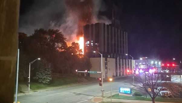 KCK streets closed for hours after two-alarm fire in warehouse - Vimarsana News