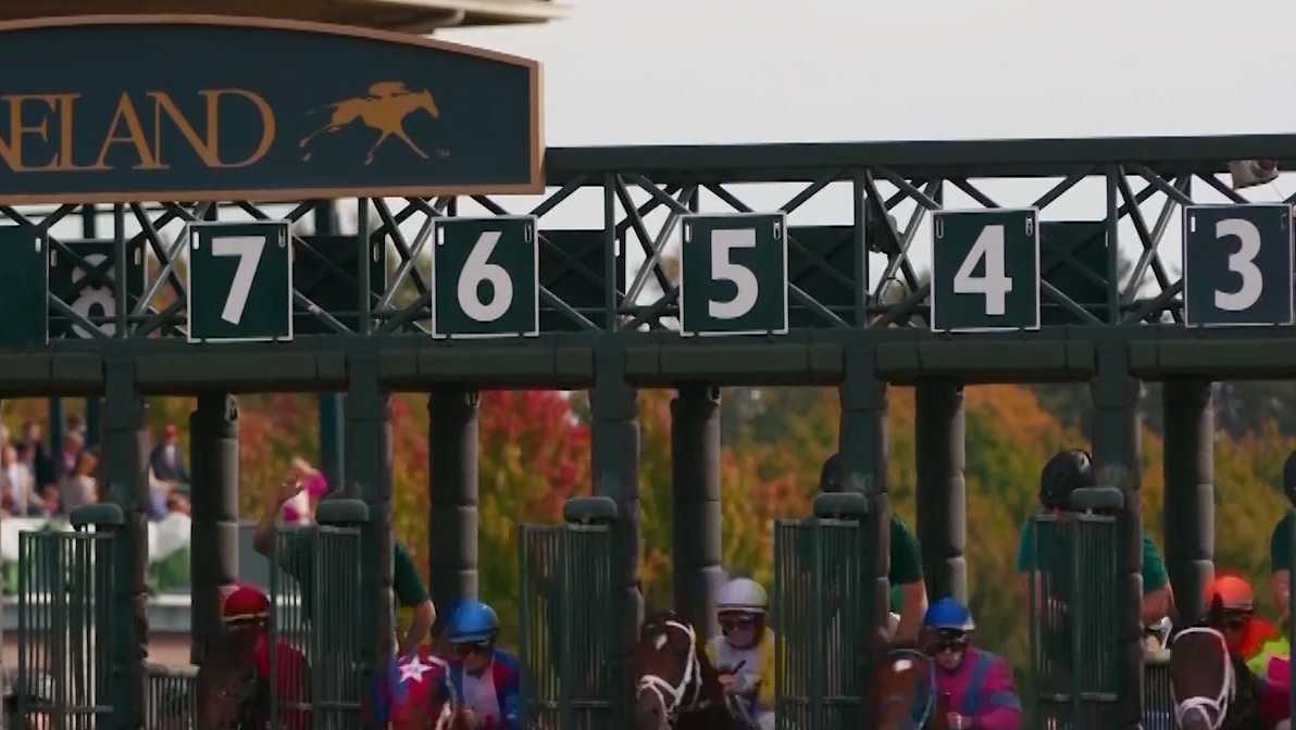 Exercise rider dies after being thrown from horse at Keeneland