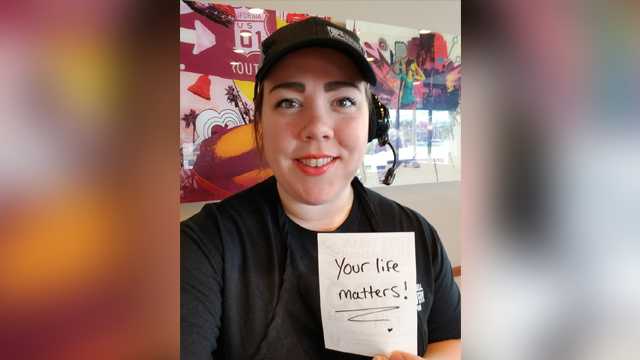 Keep Smiling Taco Bell Worker Inspires Customers With Handwritten