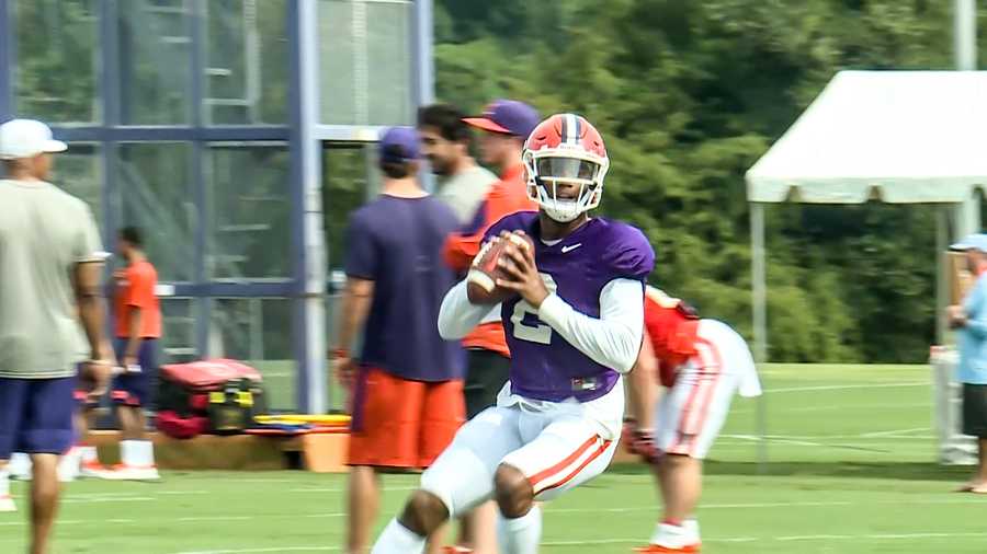 Kelly Bryant to transfer from Clemson football