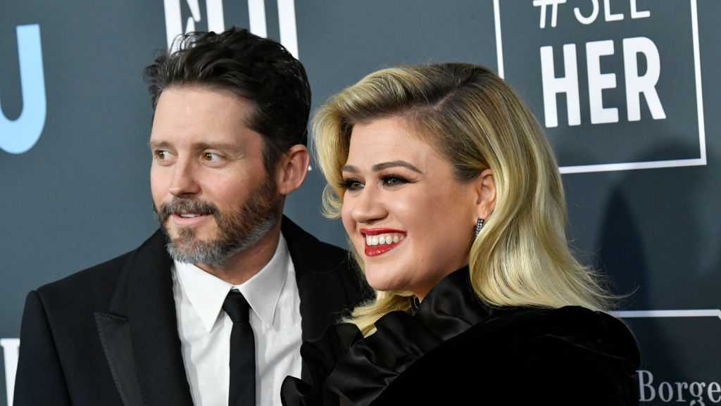 Kelly Clarkson files for divorce from husband after nearly 7 years of ...