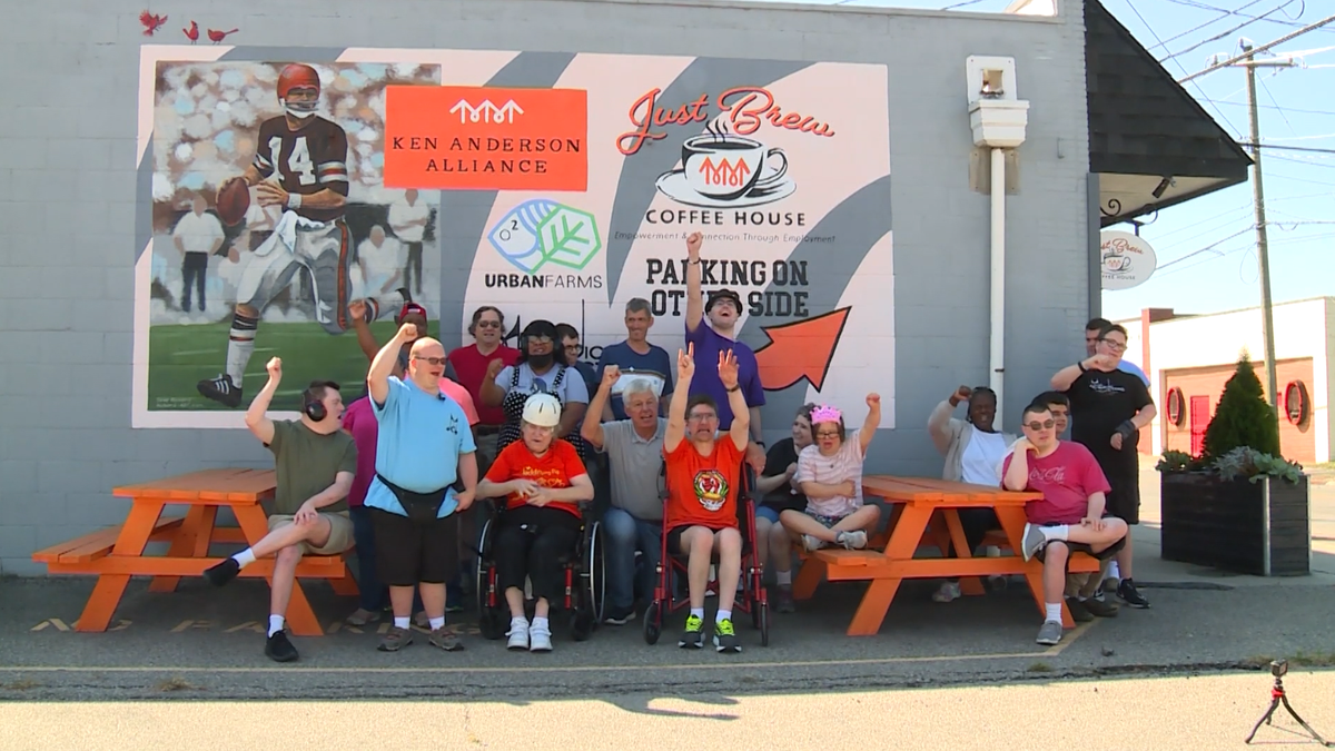 Tailgating for a cause: Bengal Jim's tailgate Monday to see proceeds go to  Ken Anderson Alliance