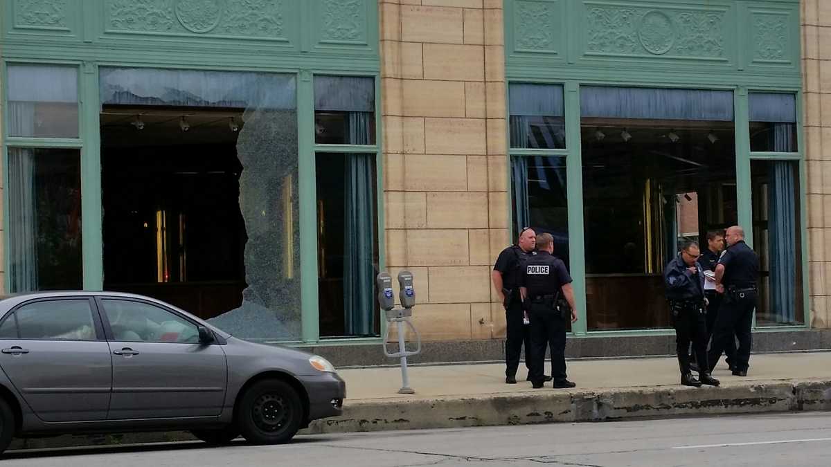 Photos Shooting At Journal Sentinel Building