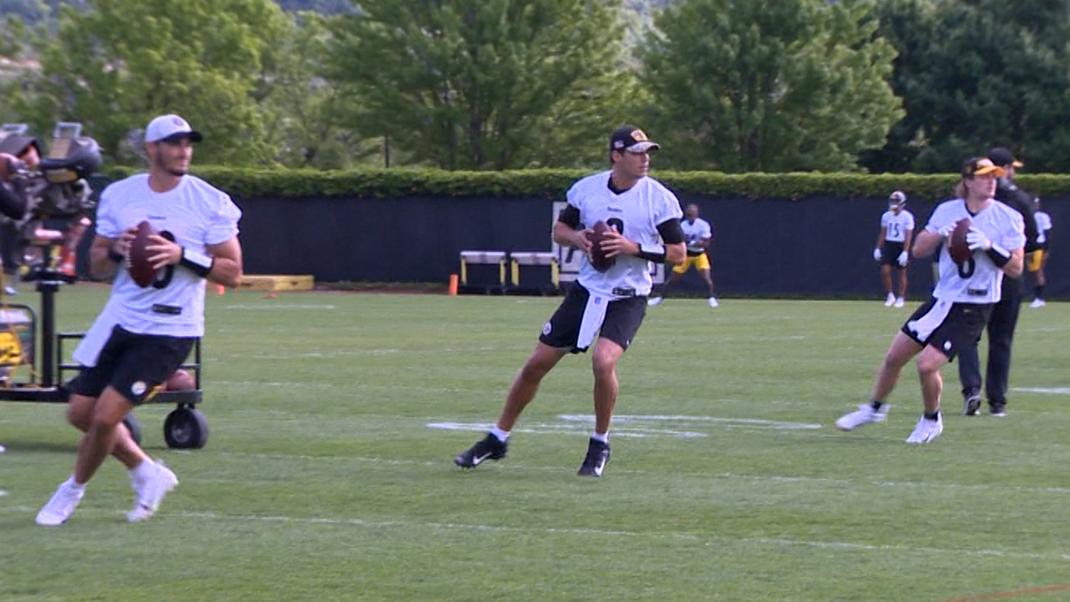 Mitch Trubisky leading Steelers QB competition over Kenny Pickett