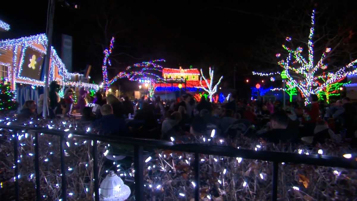 First 'Spectrum of Lights' held at Kennywood