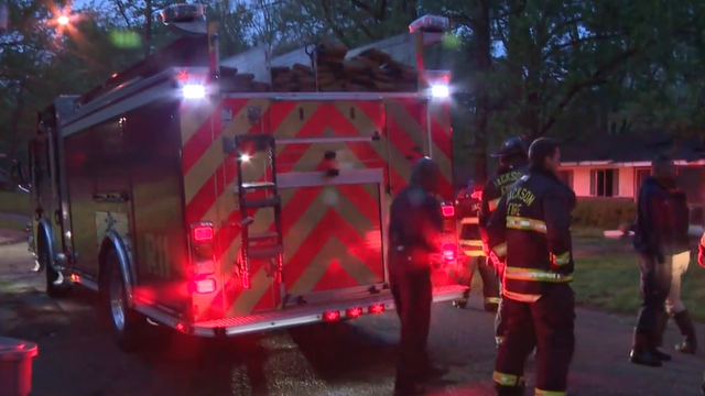 Jackson firefighters battle overnight house fire - Vimarsana News