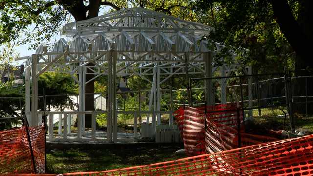 'This will last forever': Opening of new Hanscom Park gazebo delayed until spring - Vimarsana News