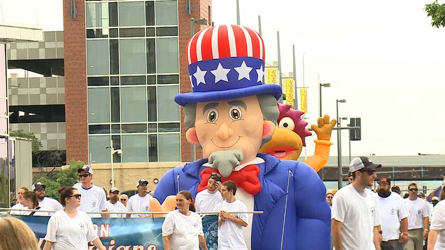 PHOTOS Thousands turn out for Omaha's Labor Day parade