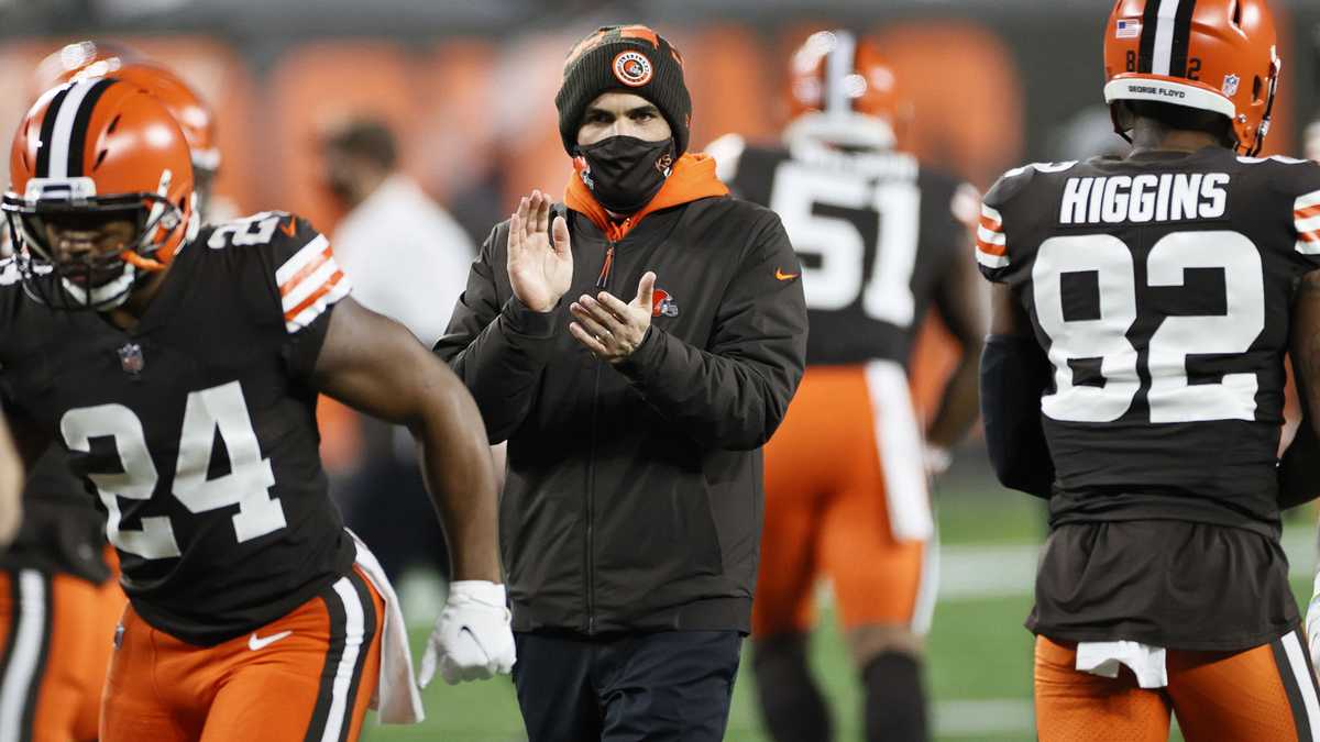 Browns Jets game NFL playoffs Kevin Stefanski Andy Reid Baker Mayfield