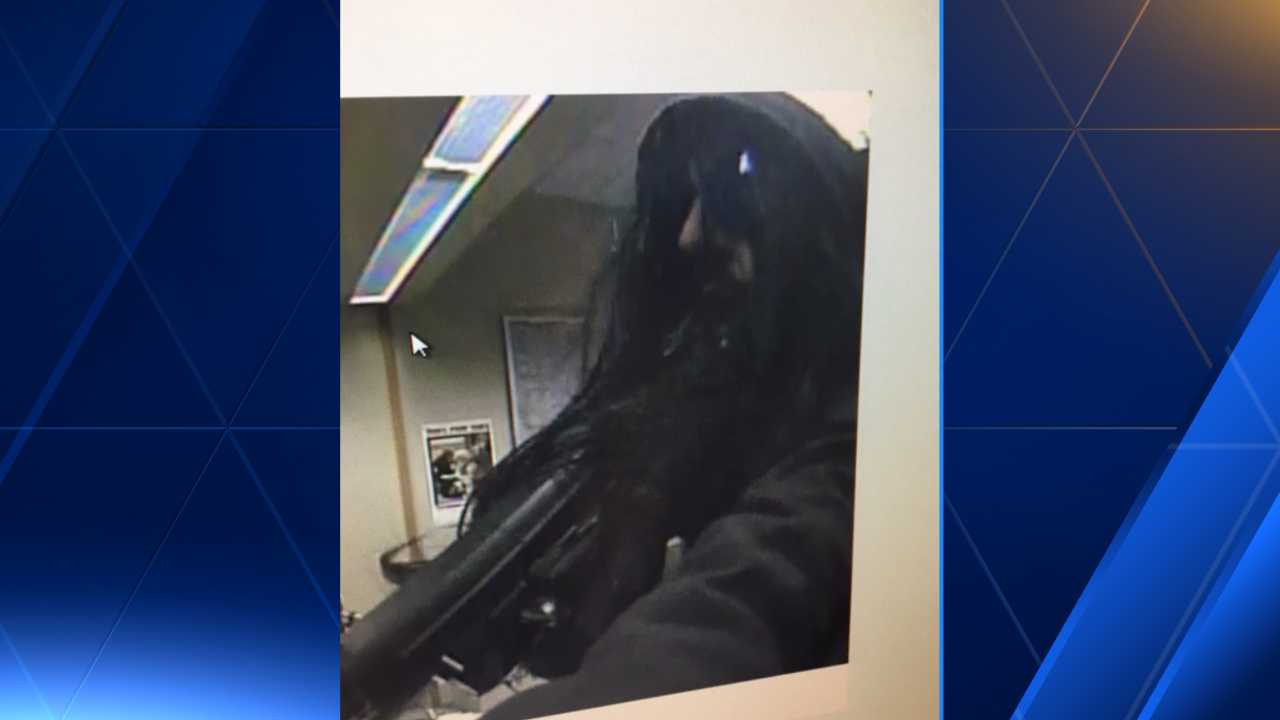 Portland Police Search For Armed Robbery Suspect