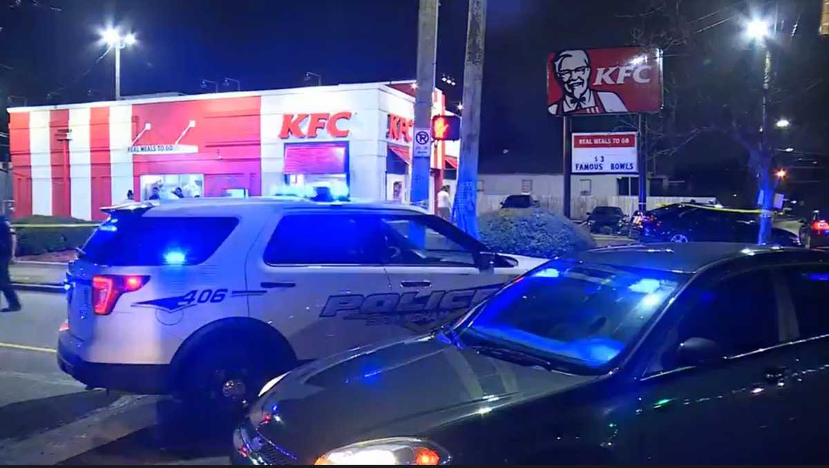 Police urge residents to stay in homes after armed robbery attempt at ...