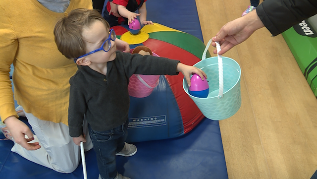 KC Beeper Egg Hunt an Easter tradition for the visually impaired - Vimarsana News
