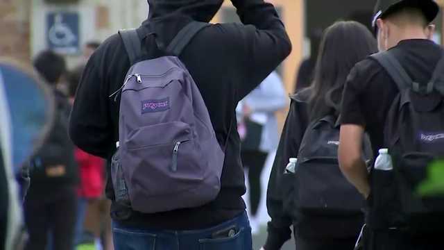 Some school districts delaying return from holiday break - Vimarsana News