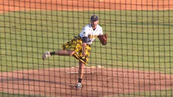 Ex-World Series champion pitches in kilt at Savannah Bananas game