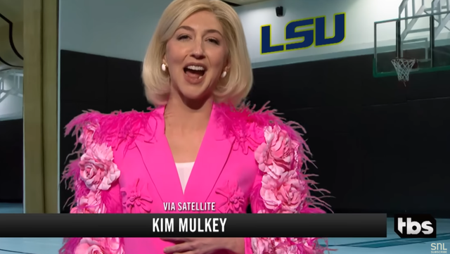 Saturday Night Live pokes fun at LSU Head Coach Kim Mulkey - Vimarsana News