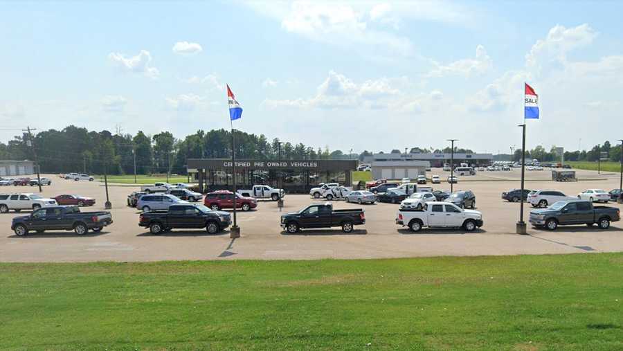 7 cars, trucks stolen from King Ford in Valley, Alabama